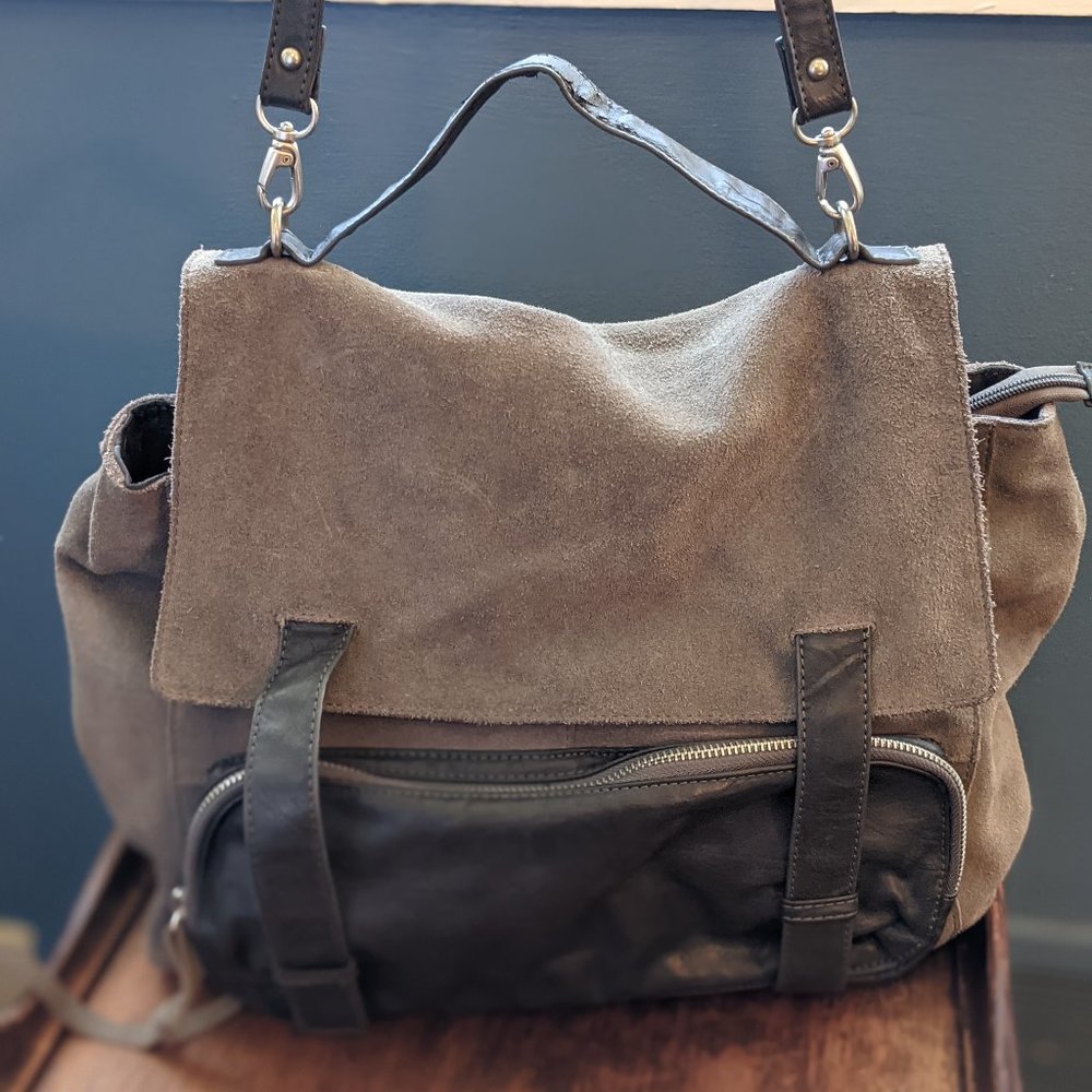 *Versatile* grey Suede tote